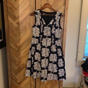 Nine West Navy Blue White Damask Sleeveless Dress Women's Size 10